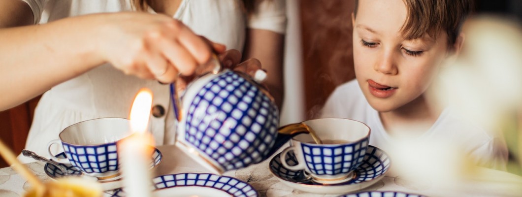 Ceaiuri pentru copii - Cum să îți convingi copilul să bea ceai?