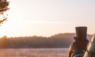 Cafea versus ceaiul verde, cu ce sa incepem dimineata?